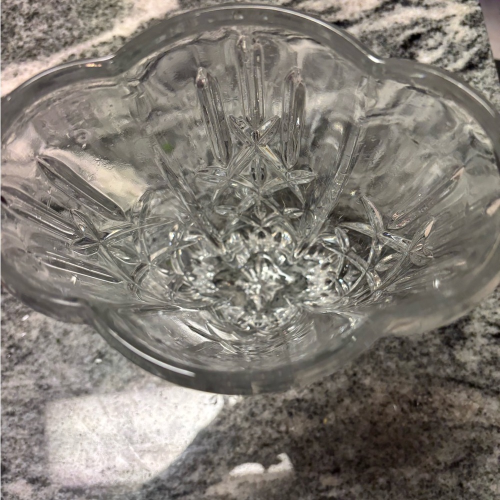 Royal Gallery Elegant Crystal Vase - Picture 12 of 16